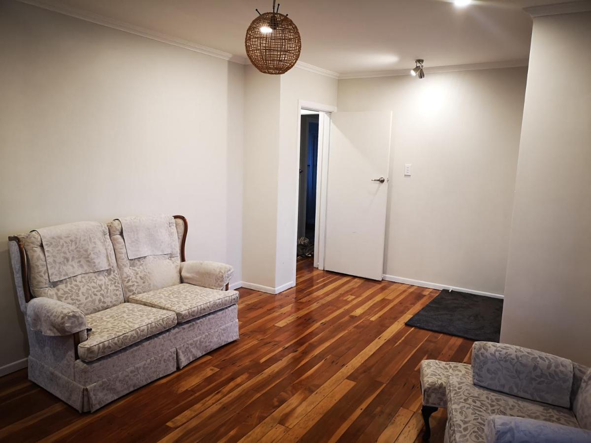 Cheerful 4 Bedroom Holiday Home Rotorua Bagian luar foto