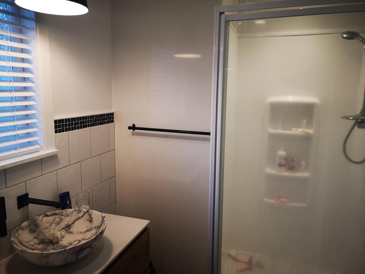 Cheerful 4 Bedroom Holiday Home Rotorua Bagian luar foto
