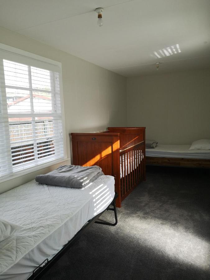 Cheerful 4 Bedroom Holiday Home Rotorua Bagian luar foto