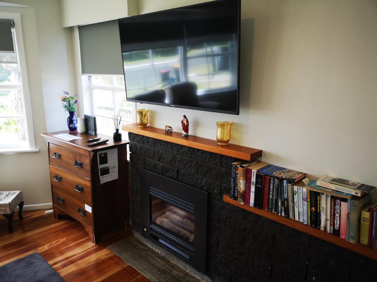 Cheerful 4 Bedroom Holiday Home Rotorua Bagian luar foto