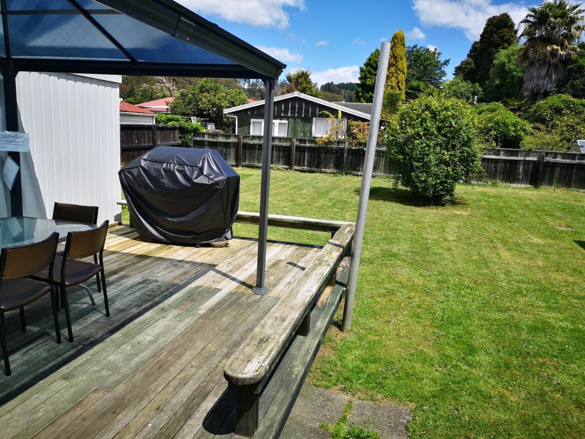Cheerful 4 Bedroom Holiday Home Rotorua Bagian luar foto