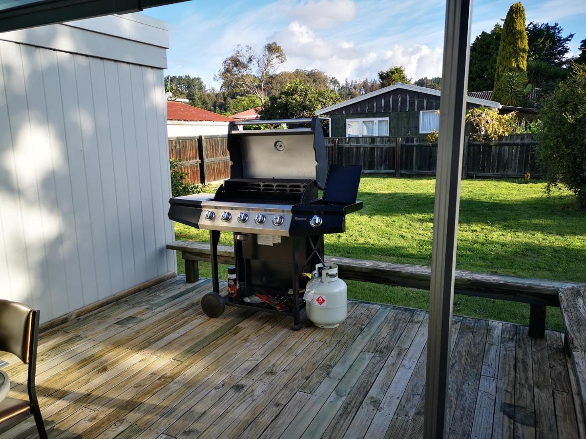 Cheerful 4 Bedroom Holiday Home Rotorua Bagian luar foto
