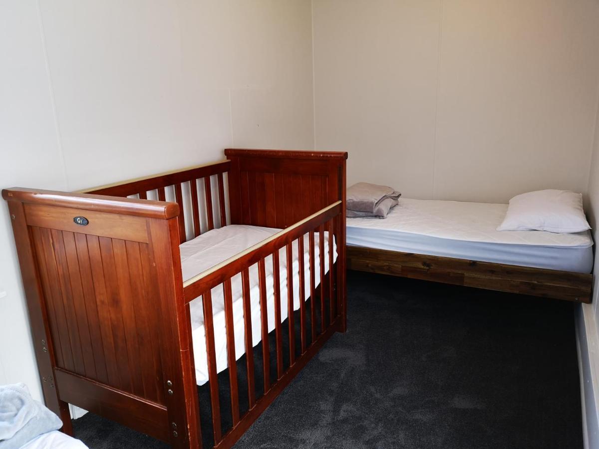 Cheerful 4 Bedroom Holiday Home Rotorua Bagian luar foto